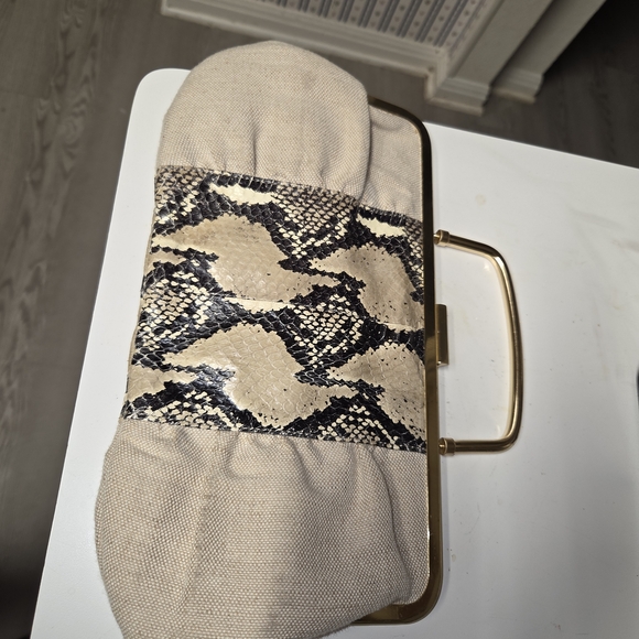 White House Black Market Elegant Beige and Snakeskin Clutch - Picture 8 of 9